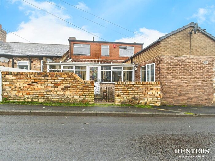 6 Bedroom Terraced Bungalow For Sale In First Street, Crookhall, Consett, DH8