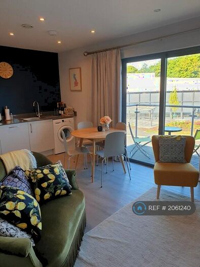 1 Bedroom Flat To Rent In North Street, Horsham, RH13