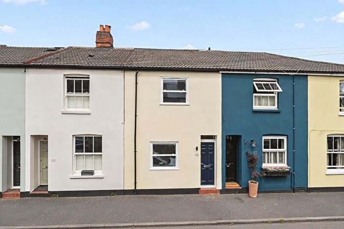 2 Bedroom Property For Sale In Glencoe Road, Weybridge, KT13