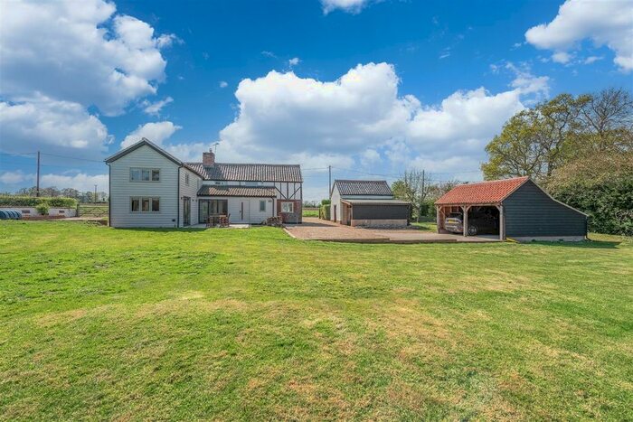 4 Bedroom Detached House For Sale In The Green, Hunston, Bury St. Edmunds, IP31