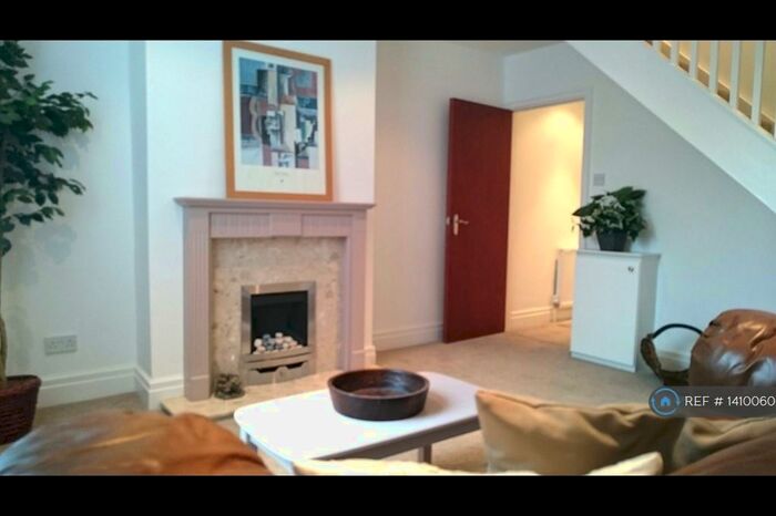 1 Bedroom Flat To Rent In Orchard Road, Lytham St Annes, FY8