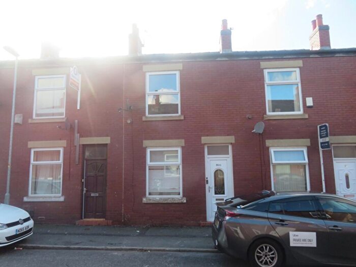 2 Bedroom Terraced House To Rent In Stamford Street, Newbold, OL16