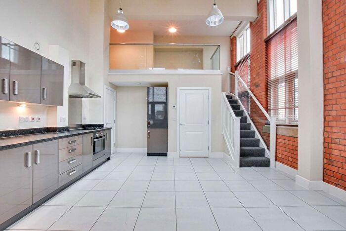 2 Bedroom Flat To Rent In Wheatsheaf Way, Knighton Fields, Leicester, LE2