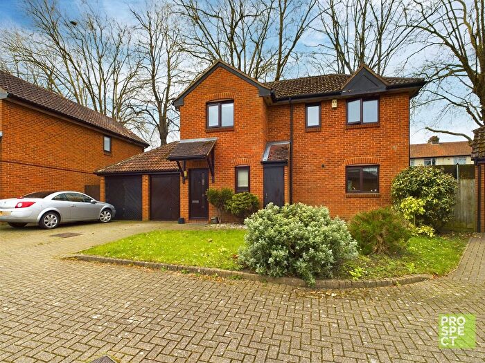3 Bedroom Detached House To Rent In Stonefield Park, Maidenhead, Berkshire, SL6