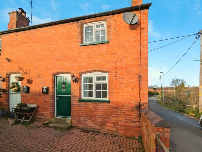 2 Bedroom House To Rent In Pit Hill, Leicester, LE8