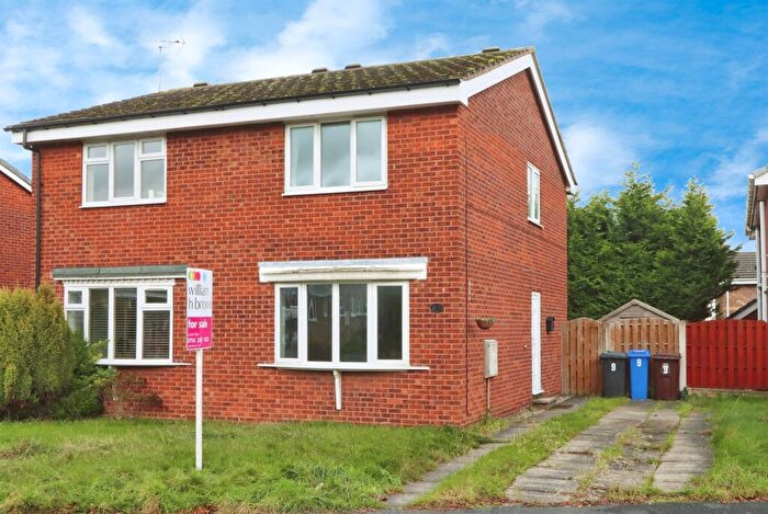 2 Bedroom Semi Detached House For Sale In Ralston Grove, Halfway, Sheffield, S20