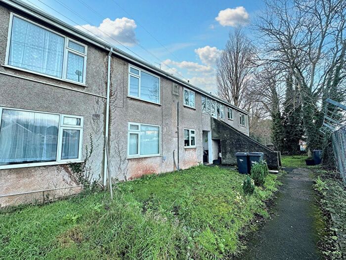 2 Bedroom Flat To Rent In Southway Avenue, Torquay, TQ2