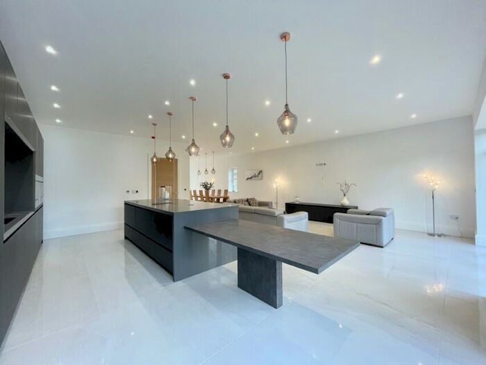 5 Bedroom Detached House For Sale In Clare Bank, Heaton, Bolton ~Impressive Gated Development Situated Off Clarebank / Markland Hill ~, BL1