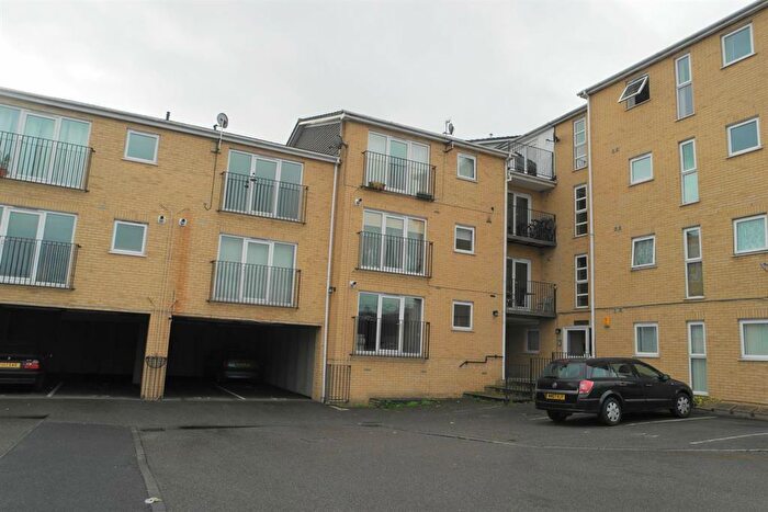 1 Bedroom Flat To Rent In Ruskin Road, Upper Belvedere, Kent, DA17