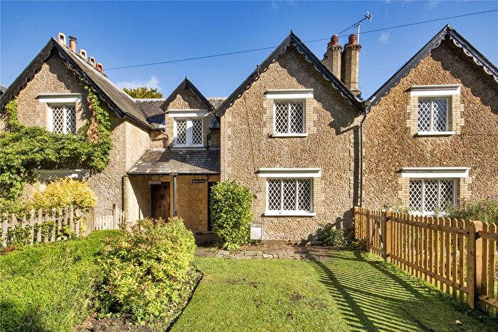 2 Bedroom Terraced House For Sale In Gracious Lane, Sevenoaks, Kent, TN13