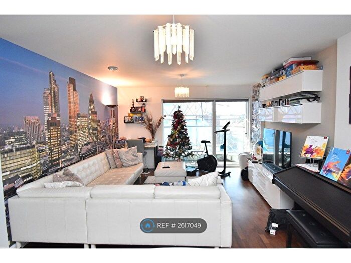 2 Bedroom Flat To Rent In Chamberlayne Road, London, NW10
