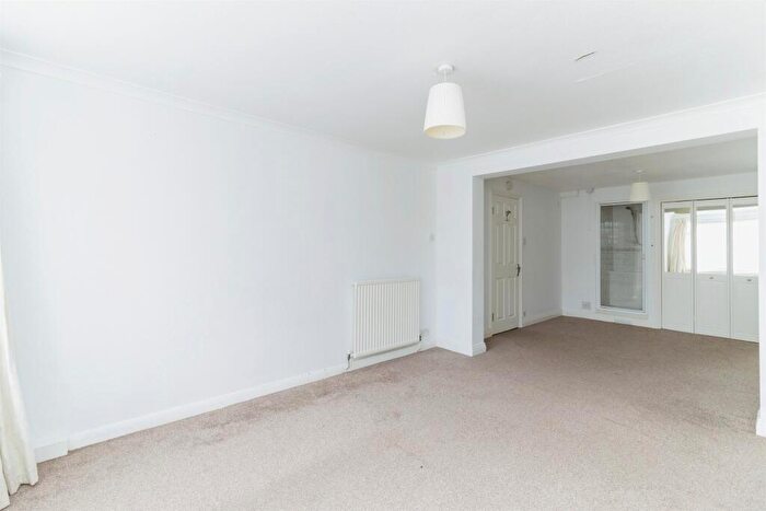 4 Bedroom Detached House For Sale In Rivermead Road, Exeter, EX2