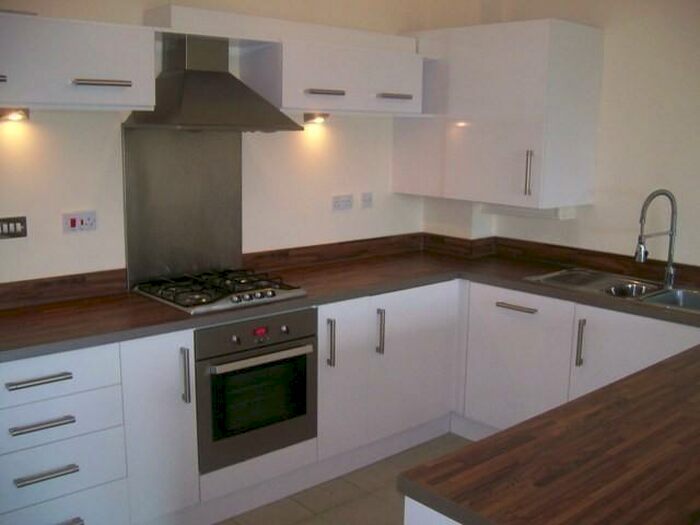 2 Bedroom Flat To Rent In Manton Road, Lincoln, LN2