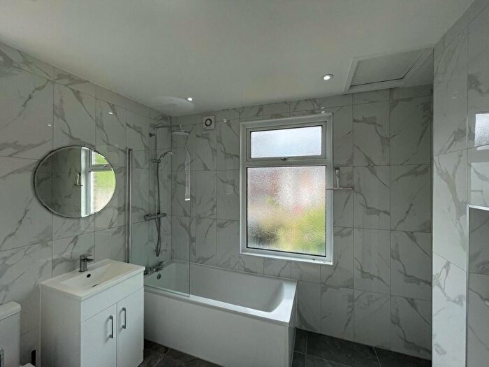 1 Bedroom Flat To Rent In Thorpe Road, Walthamstow, E17