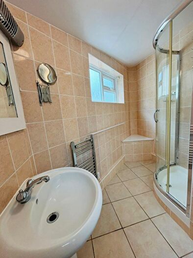 2 Bedroom Cottage To Rent In Tredavoe, Penzance, TR20