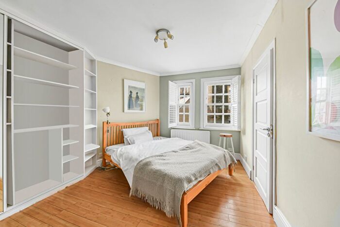 1 Bedroom End Of Terrace House To Rent In New End House, New End, NW3