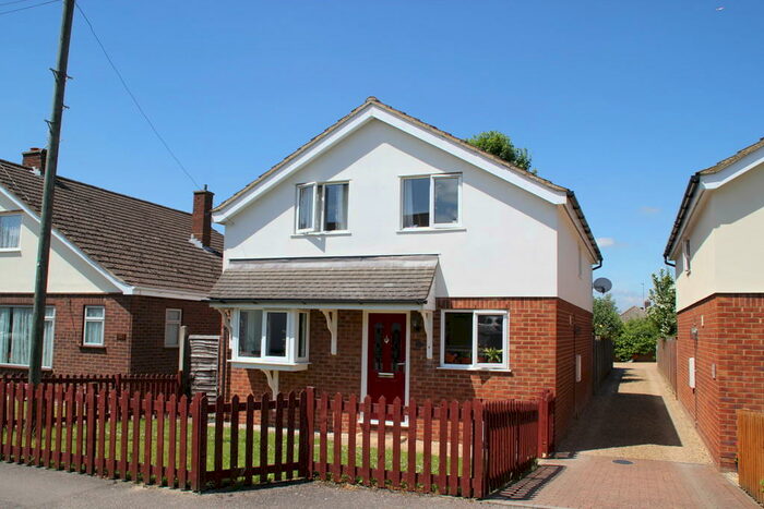 4 Bedroom Detached House To Rent In Garden Close, Royston, SG8