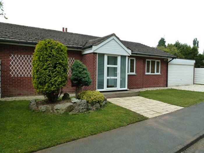3 Bedroom Detached Bungalow For Sale In Hill Lane, Bassetts Pole, B75