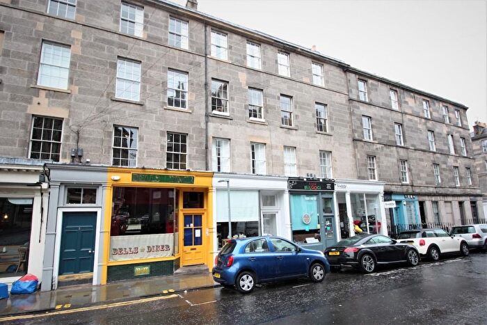 4 Bedroom Flat To Rent In St Stephen Street, Stockbridge, Edinburgh, EH3