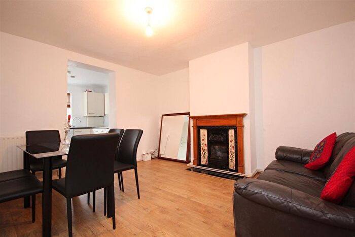 5 Bedroom Terraced House To Rent In Olive Road, London, W5