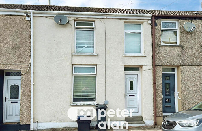 2 Bedroom Terraced House To Rent In Church Street, CF47