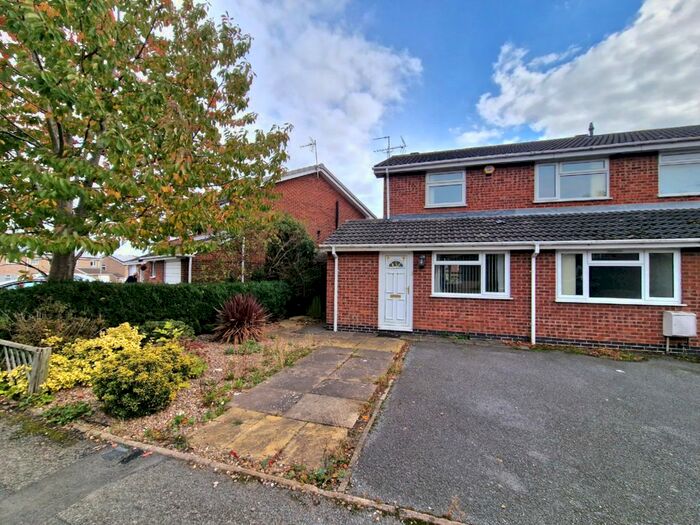 3 Bedroom Semi-Detached House To Rent In Farrier Lane, Beaumont Leys, Leicester, LE4