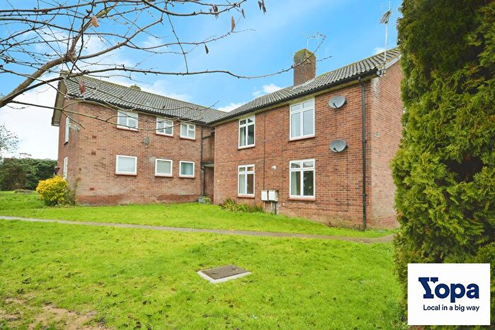 2 Bedroom Flat For Sale In Moors Ley, Stevenage, SG2