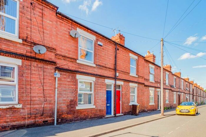 4 Bedroom Terraced House To Rent In Watkin Street, Nottingham, NG3