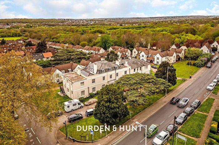 1 Bedroom Flat For Sale In Chigwell Road, Thurlby House Chigwell Road, IG8