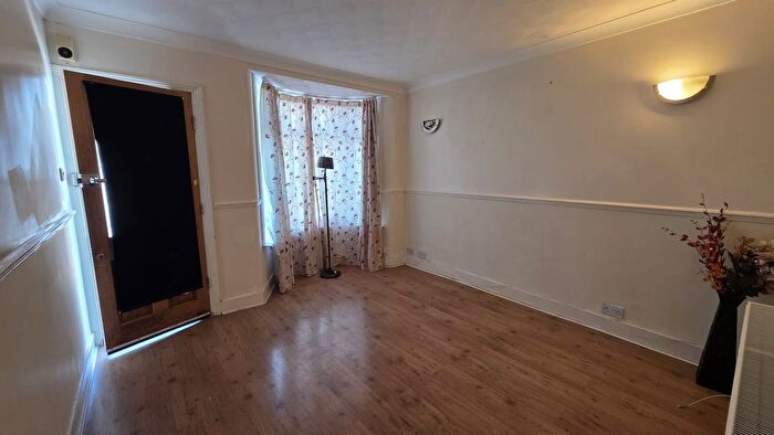 2 Bedroom Terraced House To Rent In Kennedy Road, Barking, IG11