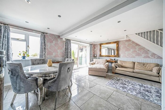 2 Bedroom Chalet To Rent In Armada Court, East Bracklesham Drive, Bracklesham Bay, East Wittering, PO20