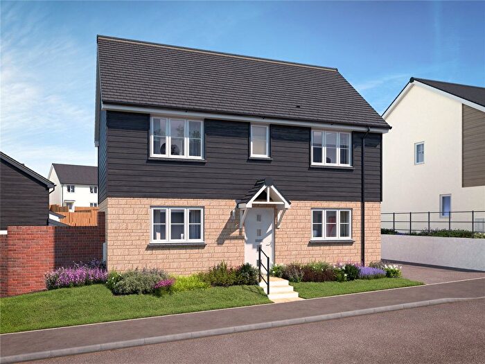 3 Bedroom Detached House For Sale In Carrine Road, Truro, TR1