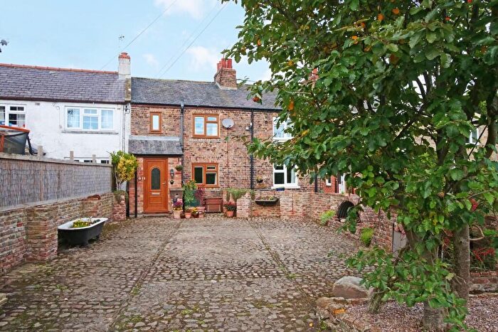 2 Bedroom Cottage For Sale In Jackson Terrace, Tunstall, DL10
