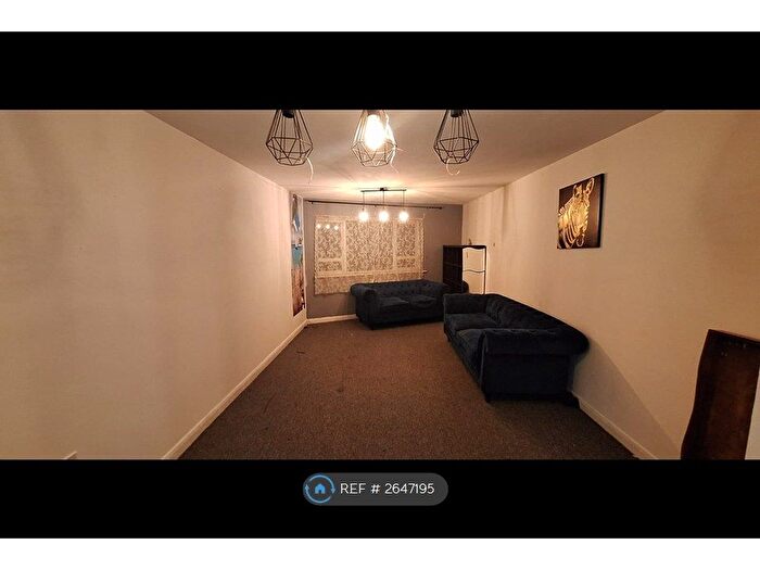 1 Bedroom Flat To Rent In Butterfly Court, London, E6