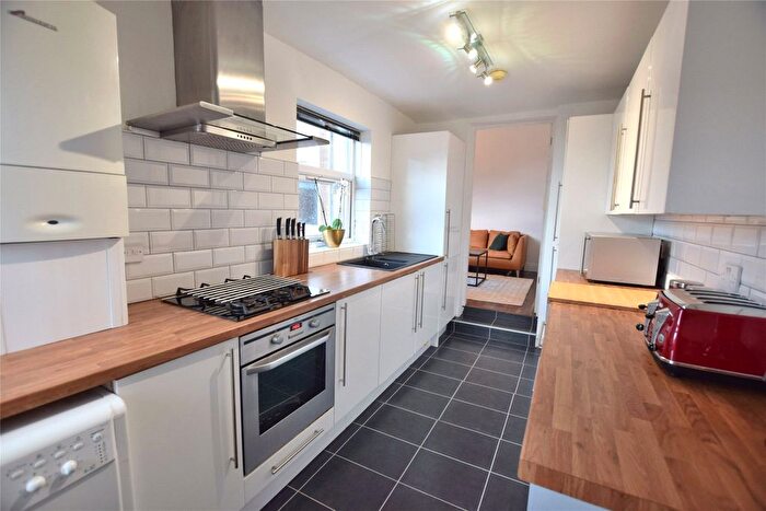 2 Bedroom Flat For Sale In Beacon Street, Low Fell, NE9