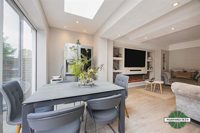 3 Bedroom End Terrace House For Sale In Upper Brentwood Road, Romford, RM2