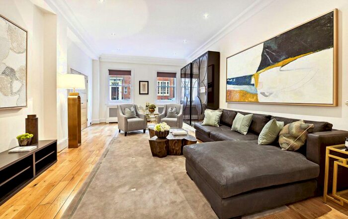 4 Bedroom Mews To Rent In Headfort Place, London, SW1X