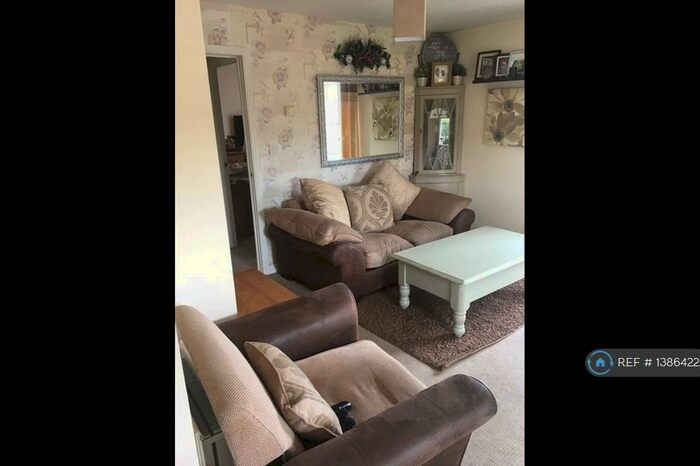 2 Bedroom Maisonette To Rent In Badger Lane, Bourne, PE10