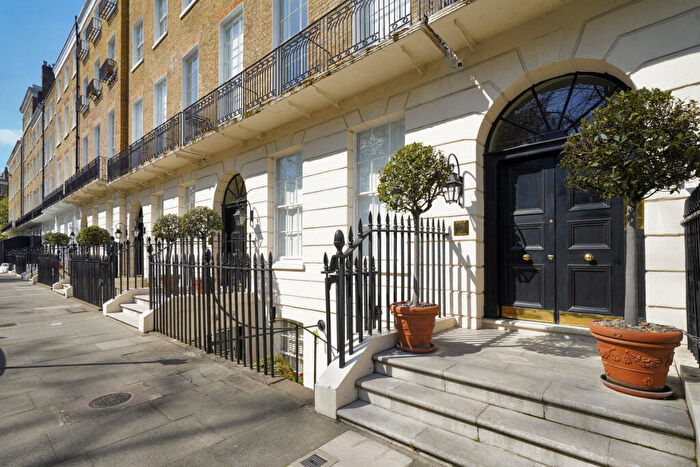2 Bedroom Apartment To Rent In Dorset Square, London, NW1