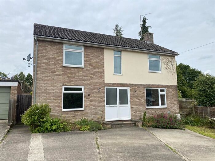 4 Bedroom Detached House To Rent In Bury St Edmunds, IP33