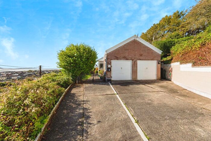 2 Bedroom Bungalow For Sale In Graig, Burry Port, Carmarthenshire, SA16