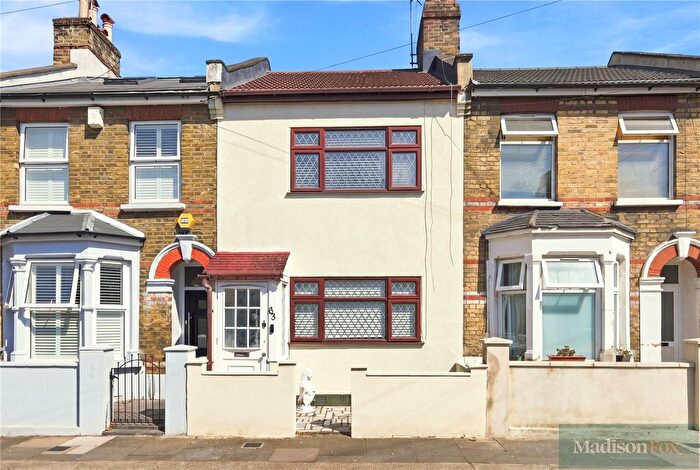 3 Bedroom Terraced House For Sale In Meath Road, Stratford, E15