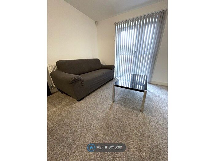 2 Bedroom Flat To Rent In Sidney Place, Liverpool, L7