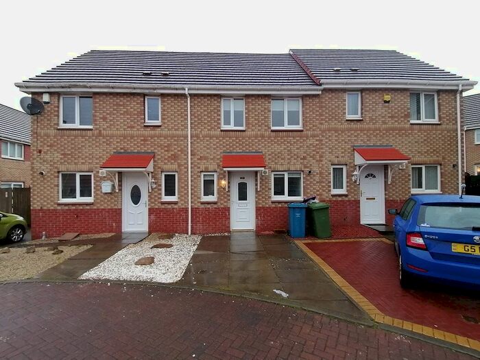 2 Bedroom Terraced House To Rent In Strachur Place, Glasgow, G22