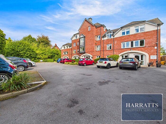 2 Bedroom Apartment For Sale In Marple Road, Stockport, SK2