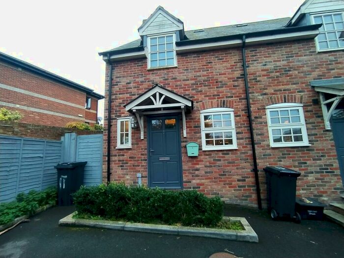 2 Bedroom House To Rent In Oxford Mews, Westbury, BA13