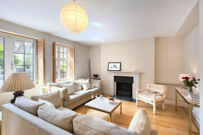 3 Bedroom Flat To Rent In Salisbury Place, London, London, W1H