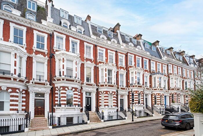 1 Bedroom Flat To Rent In Hornton Street, London, W8