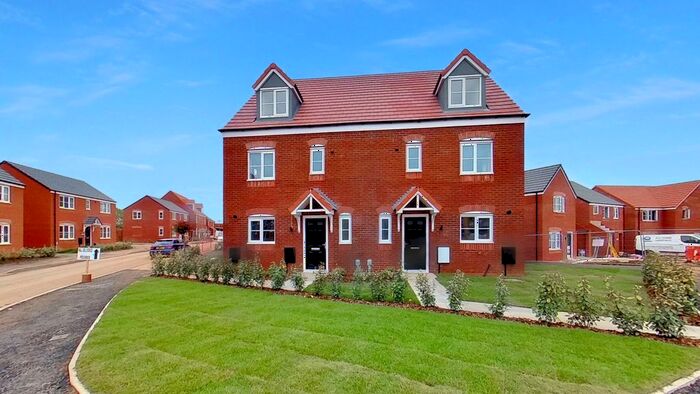 4 Bedroom Semi-Detached House To Rent In Beveridge Road, Anslow, Burton-On-Trent, DE13