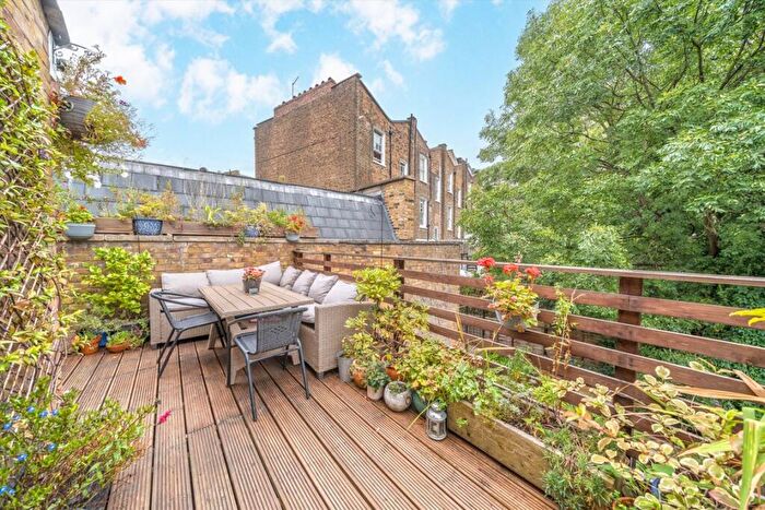 1 Bedroom Flat For Sale In Caledonian Road, Islington, N1